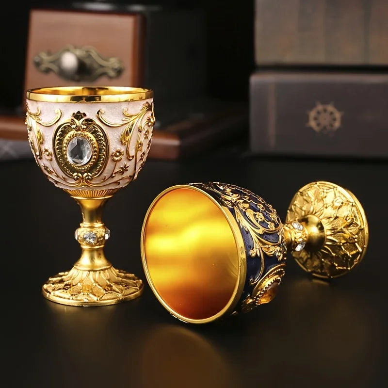 Vintage Holy Grail Medieval Goblet Hand Engraved Metal Wine Glass European Style Home Bar Drinkware Dining Room and Home Decor