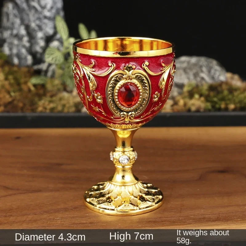 Vintage Holy Grail Medieval Goblet Hand Engraved Metal Wine Glass European Style Home Bar Drinkware Dining Room and Home Decor